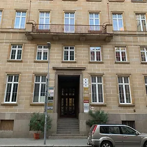Circle Grosslingova Bed & Breakfast *