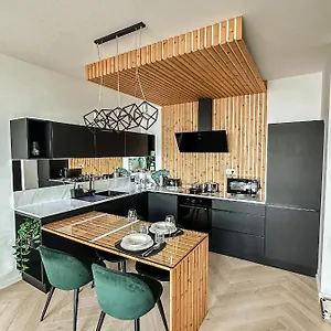 Luxusny Na 21 Poschodi S Parkovanim Zadarmo Ba Apartment Bratislava