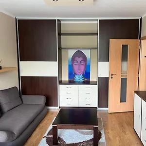 Elegant Escape - Free Parking, Easy Access To Centre Apartment Bratislava