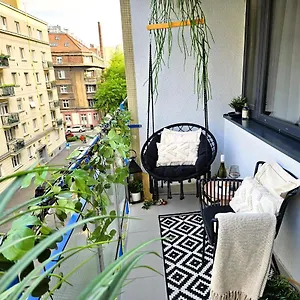 Design In Old Town-free Parking-balcony Apartment Bratislava