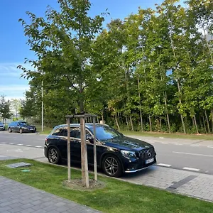 Apartment Contemporary Airport Retreat Bratislava