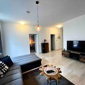 Amazing Large 2,5rooms With Terrace And Parking! *