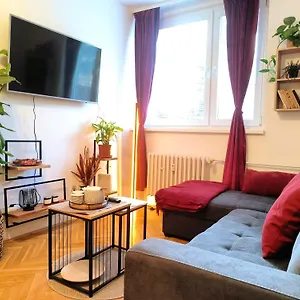 Cozyhome Medena Central, Quiet Premium Spot In Old Town * Bratislava