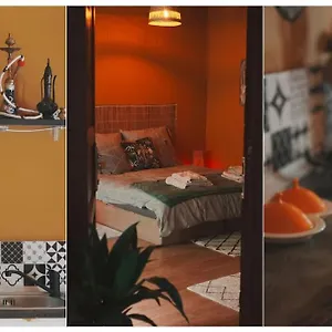 Sahara With Shared Bathroom In Centre Apartment *