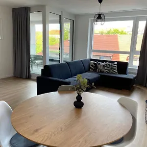 Apartment New Near Tipos Arena, Free Parking, Danubius One Building