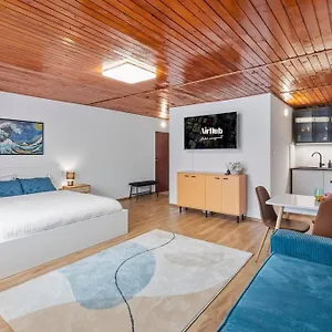 Apartment Art-inspired, Designer *