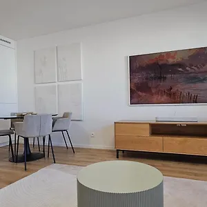 3 With Parking, Air Condition Near Airport Apartment *