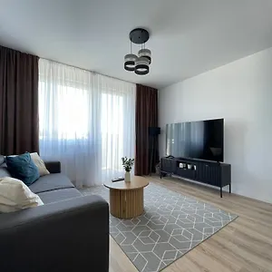 Skynest F304 Apartment *