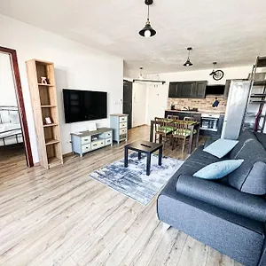 Apartment With Garage Parking And Communal Terrace