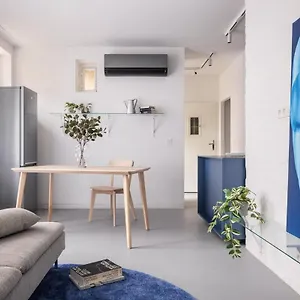 Apartment Ah B *
