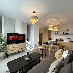 Sady, 5min From Airport And Parking Apartment
