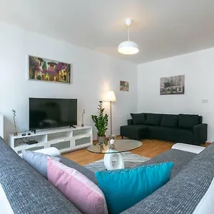 Spacious In The Old Town Of *