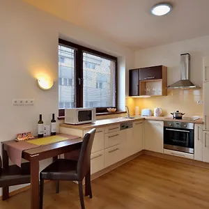 Short By Ambiente Hotel 3*