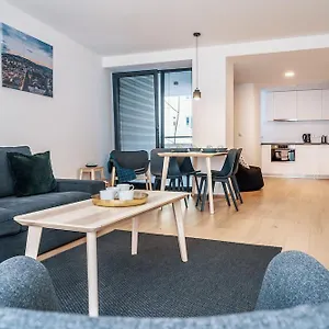 Smart & Living By Ambiente ホテル ブラチスラヴァ