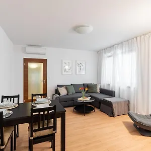 Old Town Oasis 3 * Bratislava