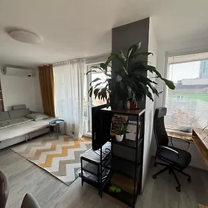 Apartment Premiere - Private Parking