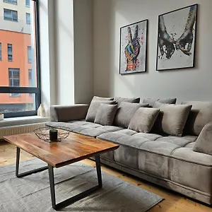Apartment Spacious Modern Loft, 2 Bedrooms, 95m2, Free Parking Bratislava