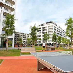 Modern Near The Centre Urban Apartment *